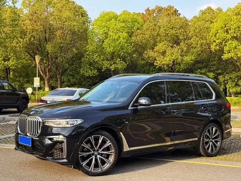 2021 BMW X7 xDrive40i Executive M Sport Package