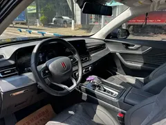 2023 Hongqi HS5 2.0T 4WD Pro, чёрный — фото 6