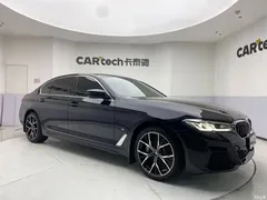 2021 BMW 5 Series 530Li Leading M Sport Package, чёрный — фото 2