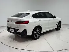 2022 BMW X4 xDrive 25i M Sport Package, белый — фото 8