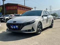 2021 Hyundai Elantra 1.5L CVT LUX Premium, белый — фото 1