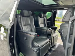 2021 Toyota Alphard Hybrid 2.5L Premium — фото 7