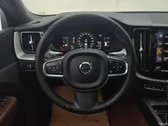 2021 Volvo XC60 T5 4WD Zhiyi Luxury — фото 15