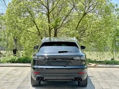 2023 Porsche Cayenne 3.0T Platinum Edition, чёрный — фото 3