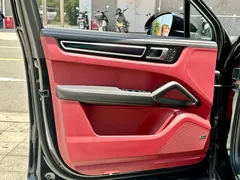 2023 Porsche Cayenne 3.0T Platinum Edition, чёрный — фото 9