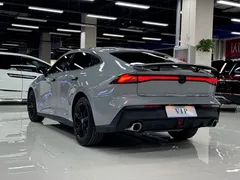 2023 Changan UNI-V 1.5T Premium — фото 7