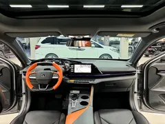 2023 Changan UNI-V 1.5T Premium — фото 11