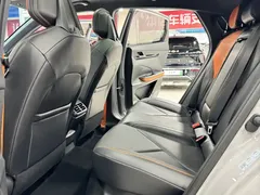 2023 Changan UNI-V 1.5T Premium — фото 18