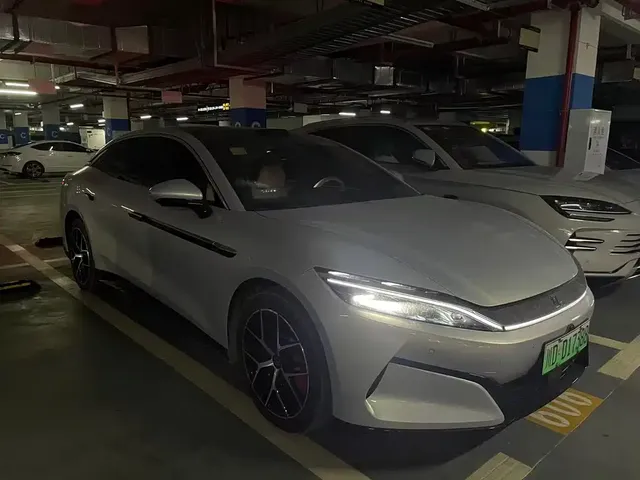 2025 BYD Han L EV 701km Lidar Flagship