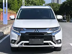 2021 Mitsubishi Outlander 2.4L 4WD Enjoy 7 seats, белый — фото 3