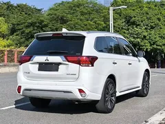 2021 Mitsubishi Outlander 2.4L 4WD Enjoy 7 seats, белый — фото 6