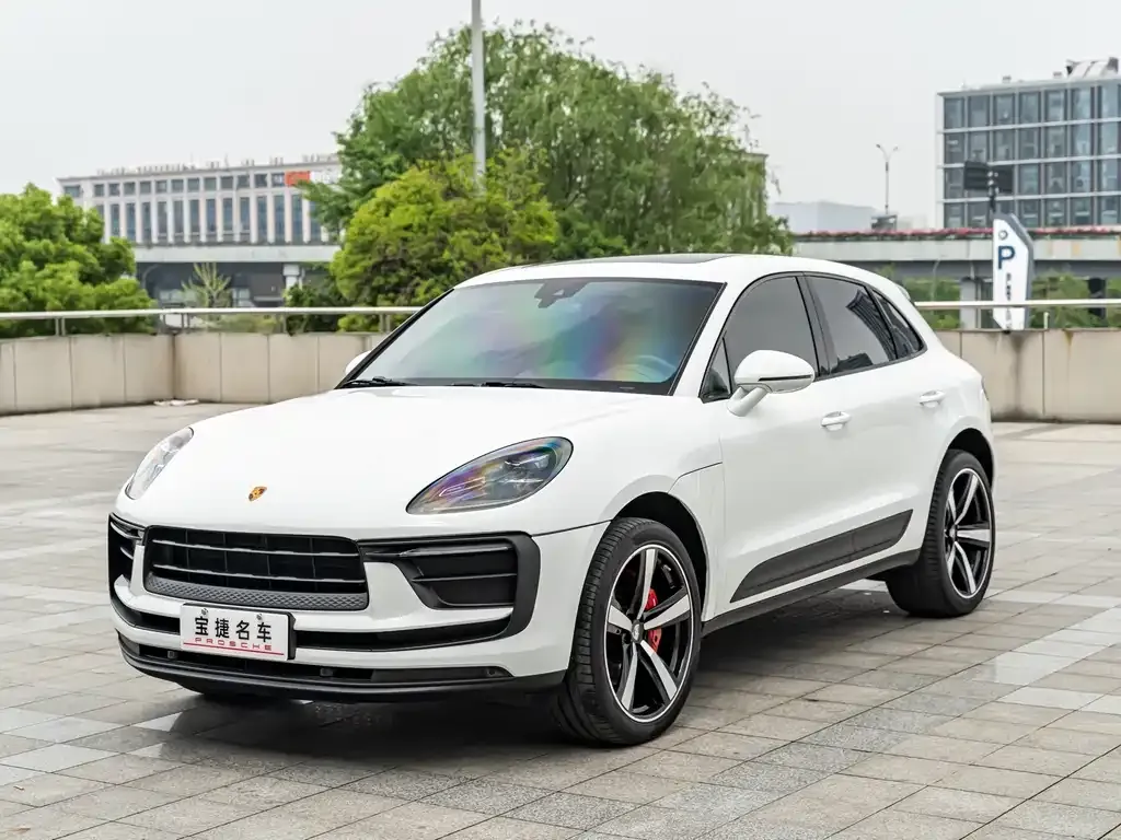 2023 Porsche Macan 2.0T