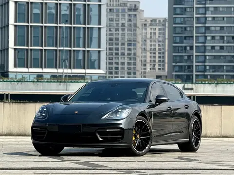 2022 Porsche Panamera Executive Long 2.9T