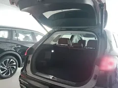 2023 Hongqi HS5 2.0T 4WD Pro, чёрный — фото 15