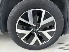 2023 Volkswagen Tayron 330TSI 2WD Plus — фото 13