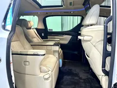 2021 Toyota Vellfire Hybrid 2.5L HV Premium, белый — фото 6