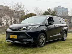 2021 Toyota Sienna 2.5L Hybrid Luxury — фото 1