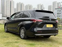 2021 Toyota Sienna 2.5L Hybrid Luxury — фото 6