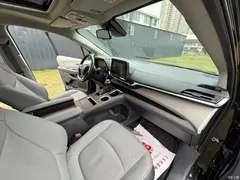 2021 Toyota Sienna 2.5L Hybrid Luxury — фото 13