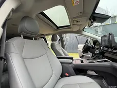 2021 Toyota Sienna 2.5L Hybrid Luxury — фото 14