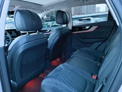 2022 Hongqi HS5 2.0T 4WD — фото 5