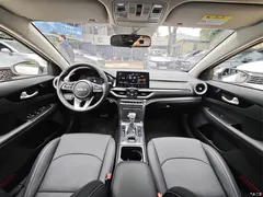 2021 Kia K3 modified 1.5L CVT fashion, белый — фото 16