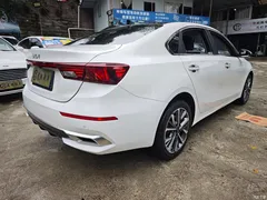 2021 Kia K3 modified 1.5L CVT fashion, белый — фото 21