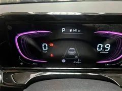 2023 Kia Seltos 1.5L CVT Luxury, белый — фото 22