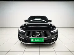 2024 Volvo XC60 4WD Luxury, чёрный — фото 3