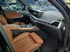 2023 BMW X7 xDrive40i Exclusive Luxury Package, синий — фото 2