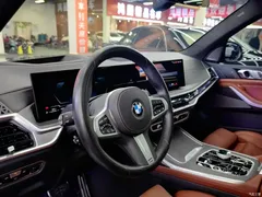2023 BMW X7 xDrive40i Exclusive Luxury Package, синий — фото 4