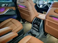2023 BMW X7 xDrive40i Exclusive Luxury Package, синий — фото 14