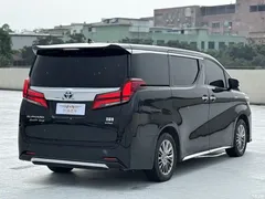 2021 Toyota Alphard Hybrid 2.5L Premium — фото 4