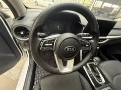 2020 Kia Cerato 1.5L CVT Sunroof, белый — фото 15