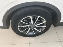 2020 Geely Coolray 240T DCT, белый — фото 25