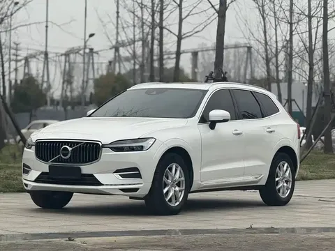 2021 Volvo XC60 T5 4WD Luxury