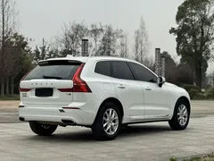 2021 Volvo XC60 T5 4WD Luxury, белый — фото 4
