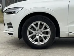 2021 Volvo XC60 T5 4WD Luxury, белый — фото 9