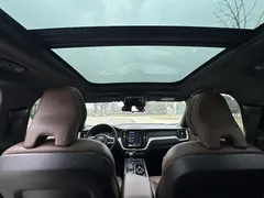 2021 Volvo XC60 T5 4WD Luxury, белый — фото 21