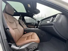 2021 Volvo XC60 T5 4WD Luxury, белый — фото 23