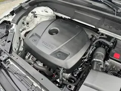 2021 Volvo XC60 T5 4WD Luxury, белый — фото 30