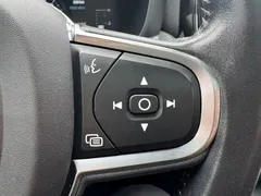 2021 Volvo XC60 T5 4WD Luxury, белый — фото 34