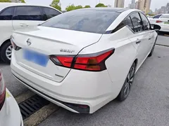 2021 Nissan Teana 2.0L XL Comfort, белый — фото 7