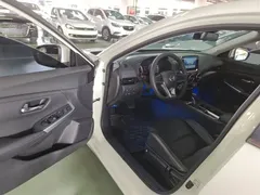 2022 Nissan Sylphy 1.6L XL CVT, белый — фото 16