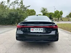 2022 Audi A7L 45 TFSI quattro S-line, чёрный — фото 3