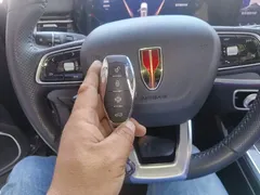 2023 Hongqi HS5 2.0T 4WD Pro, чёрный — фото 17
