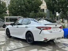 2023 Toyota Camry 2.0S Knight, белый — фото 4
