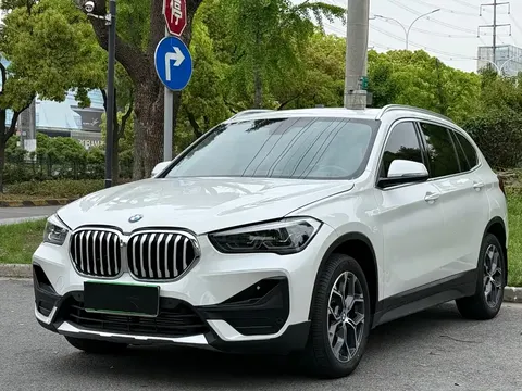 2022 BMW X1