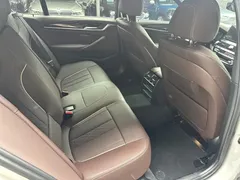 2022 BMW 5 Series 5 525Li M, белый — фото 6