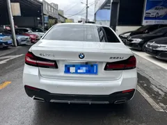 2022 BMW 5 Series 5 525Li M, белый — фото 13